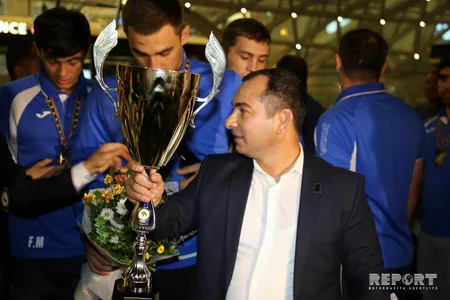 İlk dəfə Avropa çempionu olan Azərbaycanın cüdo yığması Vətənə qayıdıb - FOTO - VİDEO