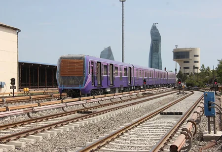 20 yeni metro vaqonu “Nərimanov” elektrik deposuna gətirilib - FOTO