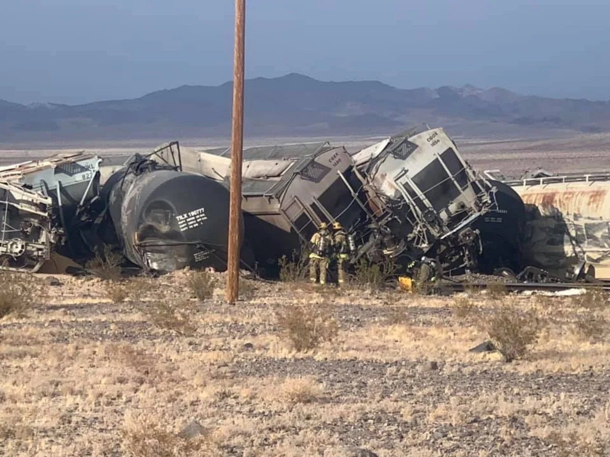 No injuries after freight train derails in California desert