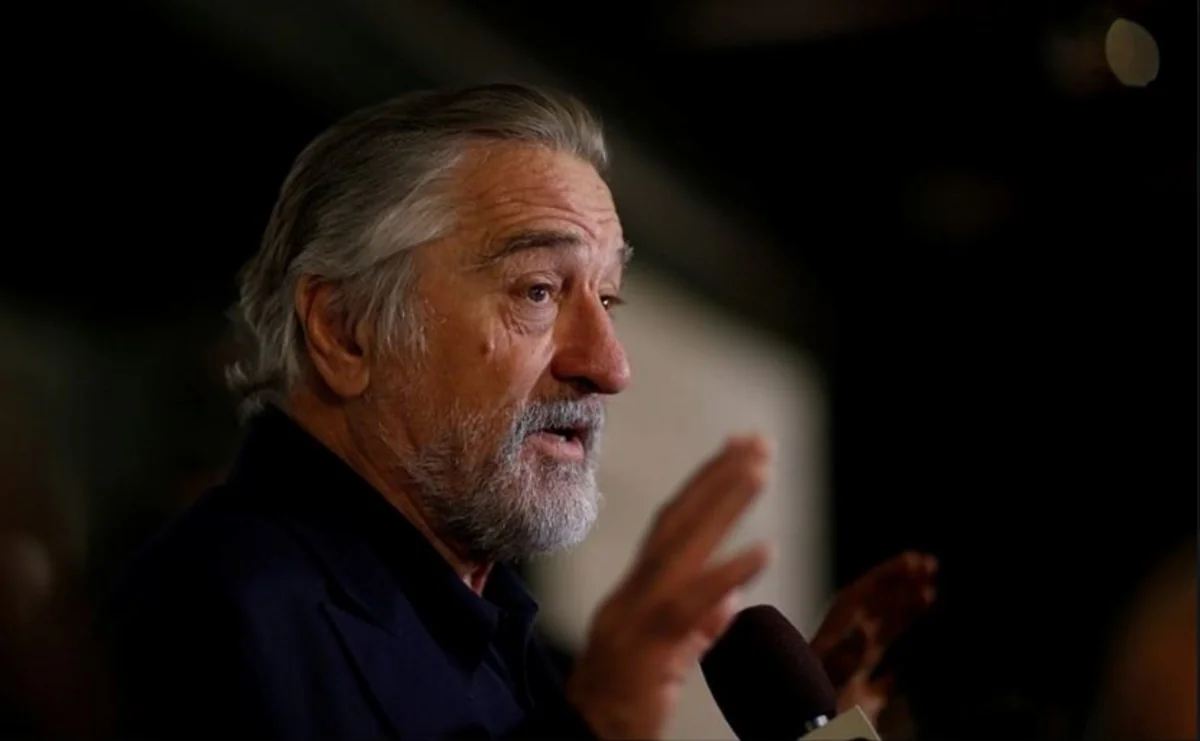 Robert De Niro Trampın impiçmentinə ümid edir
