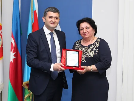 Azərbaycan Premyer Liqasında iştirak edəcək klublara lisenziyalar təqdim olunub