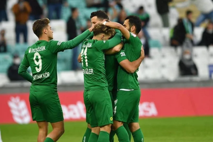 Намик Алескеров забил очередной гол за Бурсаспор