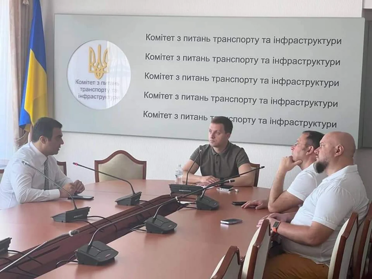 Friendship group co-chair thanks Azerbaijan for humanitarian support to Ukraine