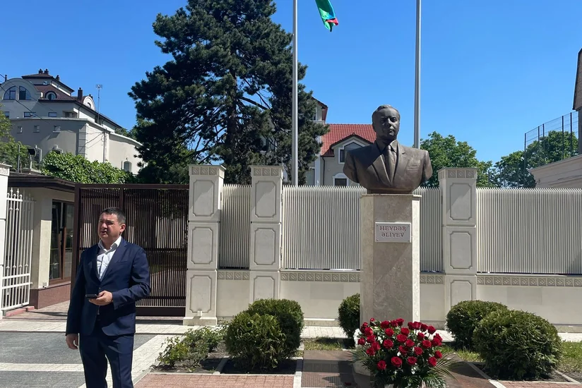 Азербайджанская диаспора Молдовы отметила день рождения Гейдара Алиева
