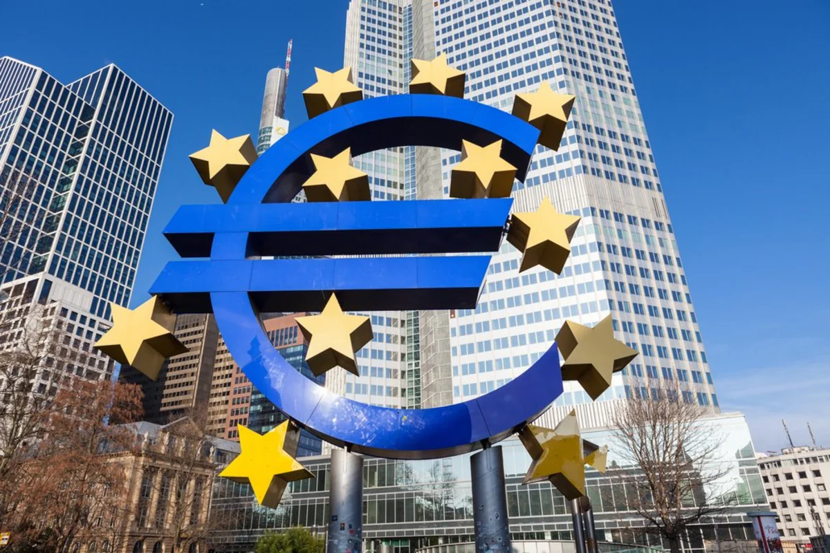 ECB investorlara xəbərdarlıq edib