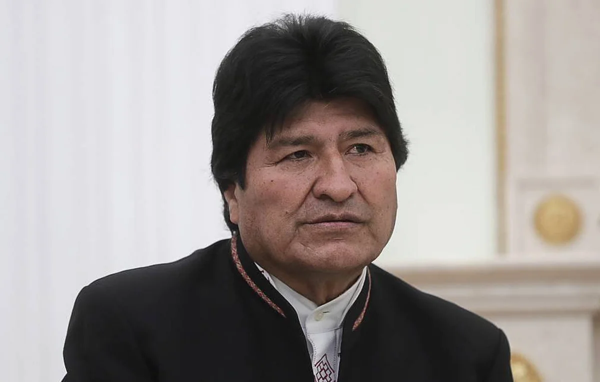 Boliviya prezidentinin helikopteri təcili eniş edib - VİDEO