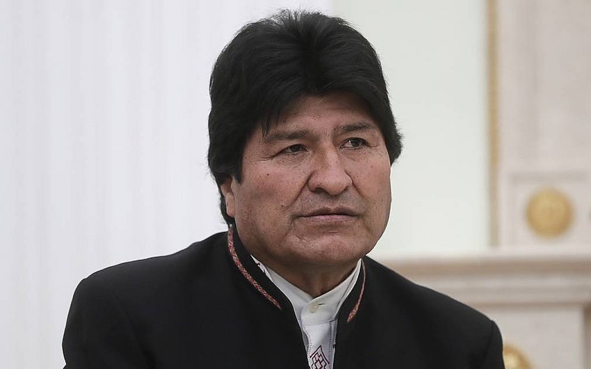 Boliviya prezidentinin helikopteri təcili eniş edib - VİDEO