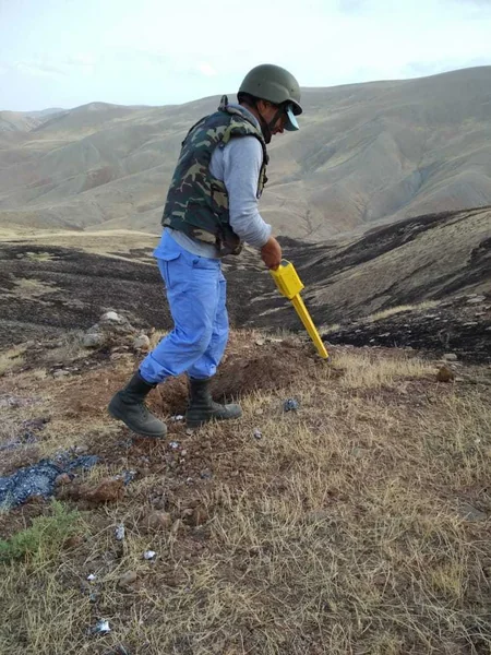 Xızıda iki ədəd partlamış raket tapılıb