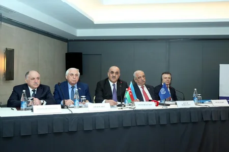 Bakıda “2016-2020 ci illər üçün Layiqli Əmək üzrə Ölkə Proqramı”na həsr olunan seminar başlayıb