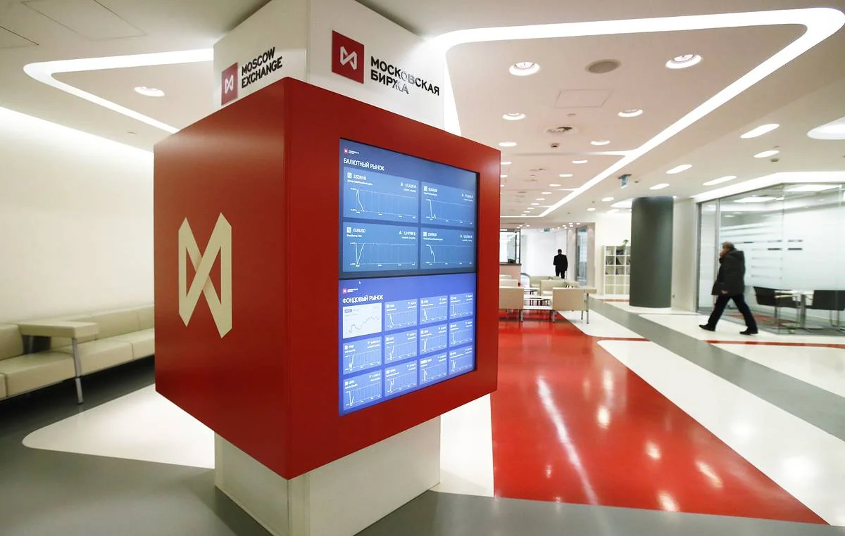 “Meta” feysbuk istifadəçilərinin şəxsi məlumatlarını ələ keçirməkdə ittiham edilir