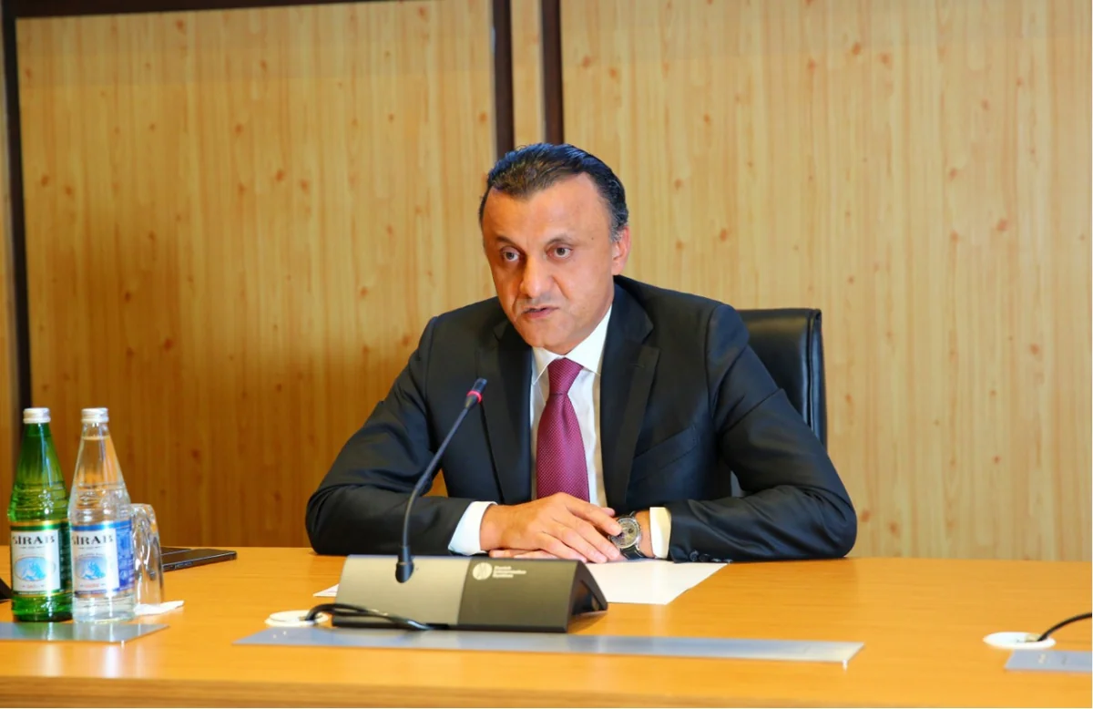 Xəstəxanalarda mövcud nöqsanların aradan qaldırılması üçün tapşırıqlar verilib