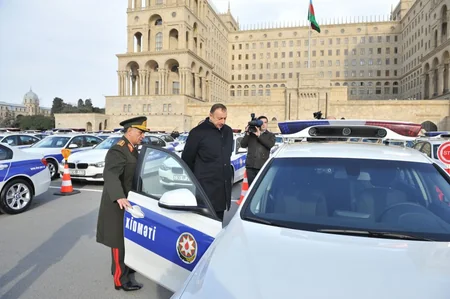 ​Prezident İlham Əliyev DİN-in qurumları üçün yeni alınan avtomobillərin istifadəyə verilməsi mərasimində iştirak edib