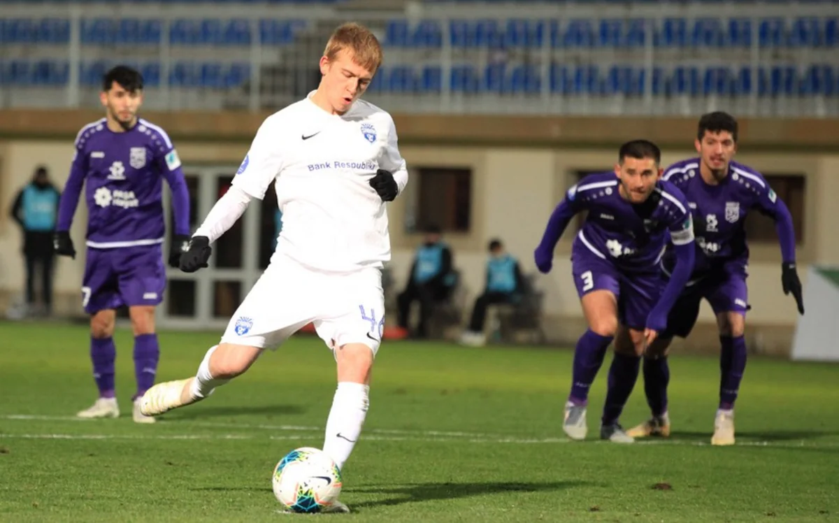 Azərbaycan millisinin futbolçusunda koronavirus aşkarlanıb