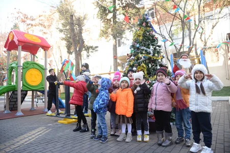 Bakıda növbəti abad həyət sakinlərin istifadəsinə verilib