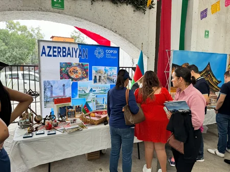 Mexikonun tarixi arenasında Azərbaycan mədəniyyəti təqdim olunub