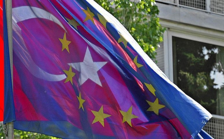 Türkiyənin Avropa İttifaqı Nazirliyində 16 nəfər vəzifəsindən kənarlaşdırılıb