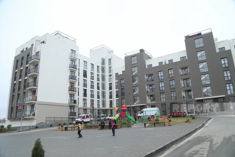 Füzuliyə qayıdan sakin: Diz çöküb anamın ayaqlarından öpdüm - REPORTAJ