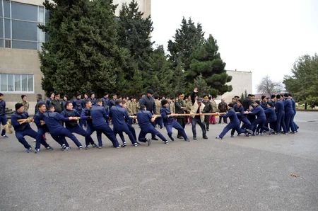 Hərbi Liseydə Dövlət Bayrağı Günü qeyd olunub