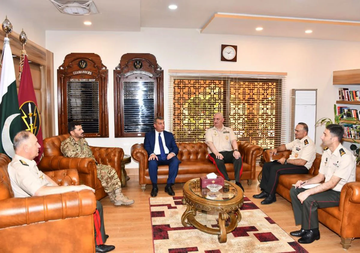Azerbaijan’s Chief of General Staff visits Pakistan Special Service Group division
