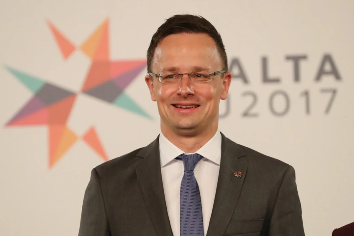 Macarıstan XİN başçısı: “Aİ-nin Azərbaycanla hərtərəfli saziş imzalaması lazımdır”