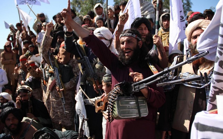Taliban Əfqanıstan şəhərlərinin sürətlə ələ keçirilməsinin səbəbini izah edib