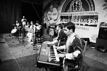 “Rövşən” ritm qrupu Azərbaycanı Samarada keçirilən beynəlxalq ritm festivalında təmsil edib