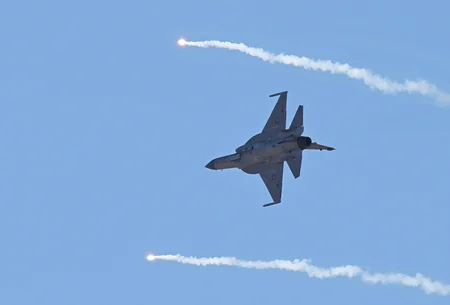 Самолеты JF-17C вошли в арсенал ВВС Азербайджана  