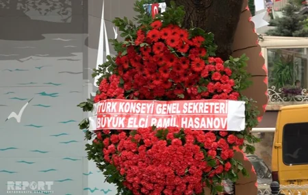 İstanbulda Heydər Əliyevin 95 illik yubileyi qeyd olunub