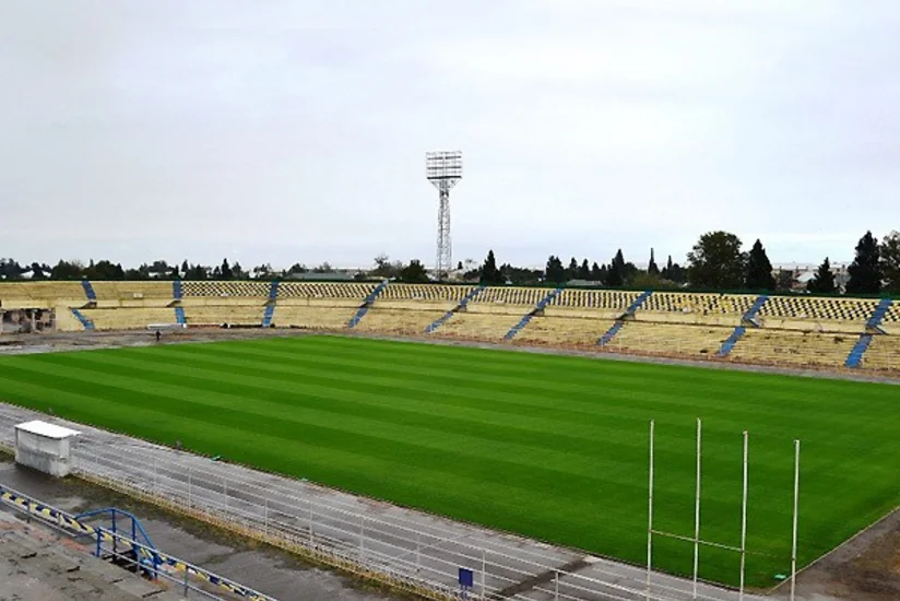 Реконструируется городской стадион Гянджи