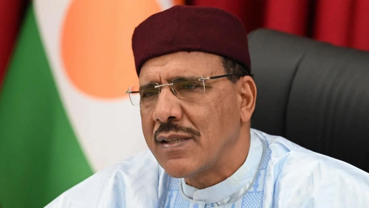 Nigerin devrilən Prezidenti ABŞ və beynəlxalq ictimaiyyətə çağırış edib