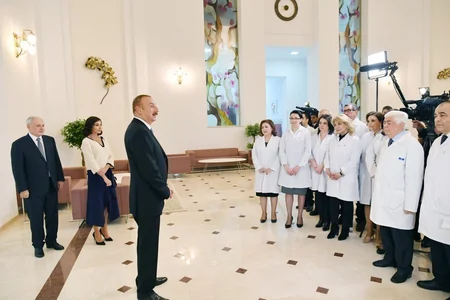 Prezident İlham Əliyev Bakıda Elmi-Tədqiqat Tibbi Bərpa İnstitutunda əsaslı yenidənqurmadan sonra yaradılan şəraitlə tanış olub - YENİLƏNİB