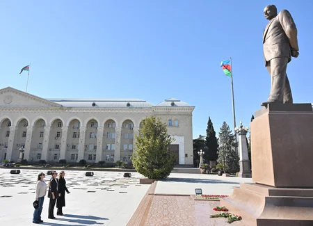Birinci vitse-prezident Mehriban Əliyeva Gəncə şəhərinə səfər edib