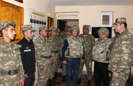 Xalqla Ordu əl-ələ devizi altında kütləvi vətənpərvərlik bayramı keçirilib