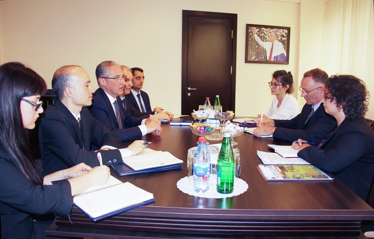 Muxtar Babayev İsrailin Azərbaycandakı səfiri ilə görüşüb