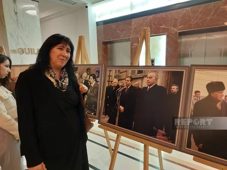 Gürcüstanda Heydər Əliyevin 100 illik yubileyinə həsr olunmuş fotosərgi açılıb