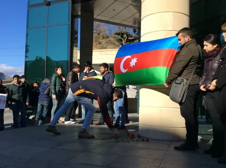 Gürcüstanda SOCAR-ın təqaüdçü tələbələri anım mərasimi keçiriblər