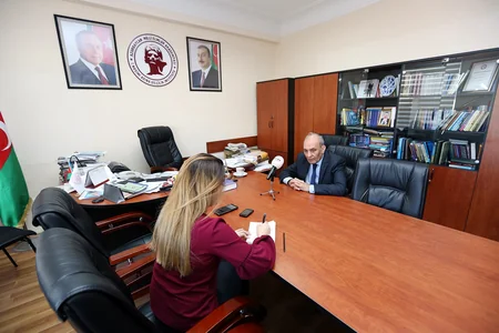 Директор института: Готовится новое академическое издание научной грамматики азербайджанского языка в 4-х томах - ИНТЕРВЬЮ