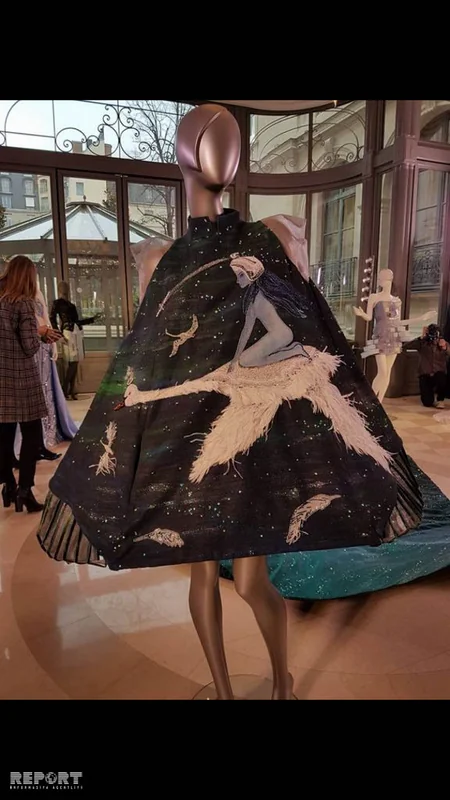 Parisdə azərbaycanlı modelyerin moda kolleksiyası nümayiş olunub - FOTO