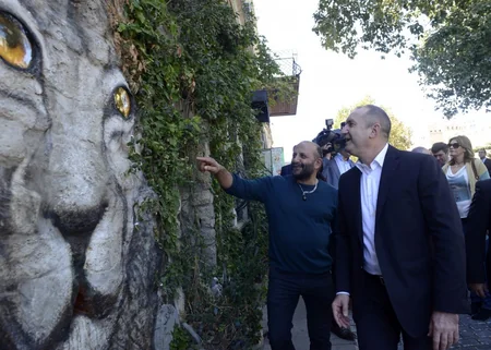 Bolqarıstan prezidenti və xanımı İçərişəhərlə tanış olublar