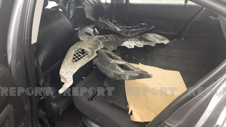 Kürdəmirdə avtomobil su kanalına düşdü, xəsarət alan var