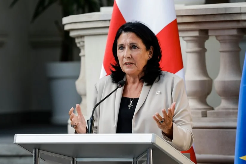 Zurabişvili: “Saakaşvilinin əfvi mənim səlahiyyətimdədir, vəziyyətini diqqətlə izləyirik”