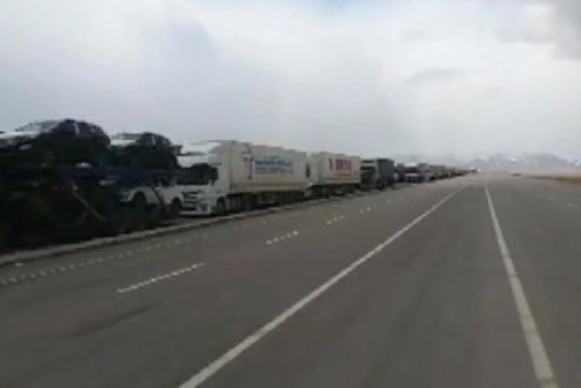 ​Türkiyə-İran sərhədində 15 km-lik TIR karvanı yaranıb