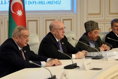 QMİ-də Ulu Öndər Heydər Əliyev və milli-mənəvi dəyərlərimiz adlı konfrans keçirilib