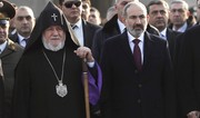 Paşinyan erməni kilsəsinə öz adamını gətirmək istəyir - ŞƏRH