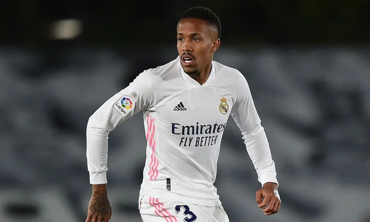 Real futbolçusu ilə müqavilənin müddətini uzadıb