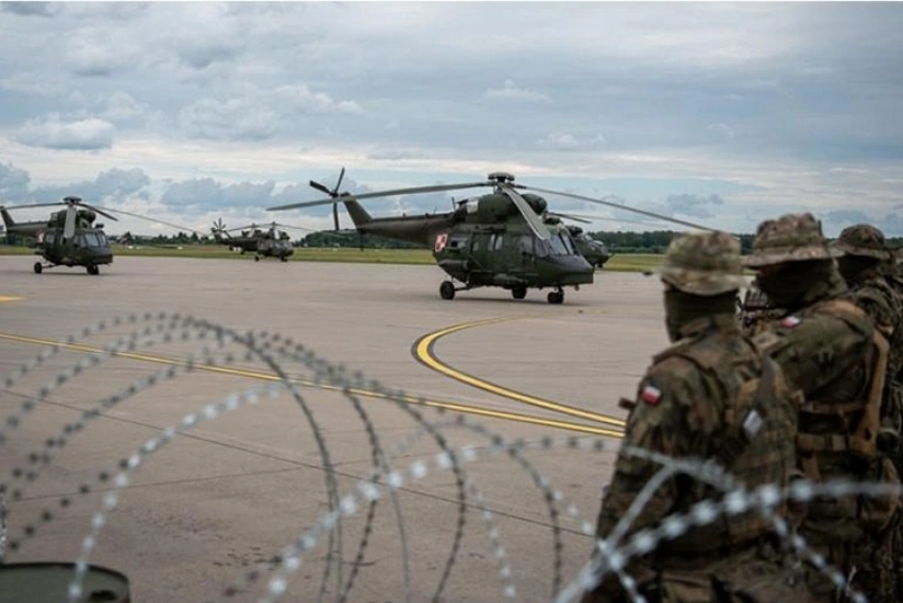 Polşa Belarusla sərhədə döyüş helikopterləri yerləşdirib