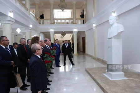 Şimali Kipr Prezidentinə AzTU-nun fəxri doktoru diplomu təqdim edilib
