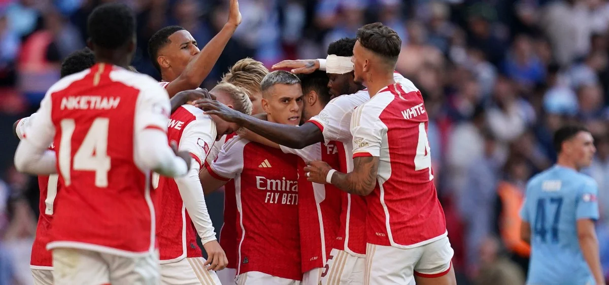 Arsenal İngiltərə Super Kubokunun qalibi olub