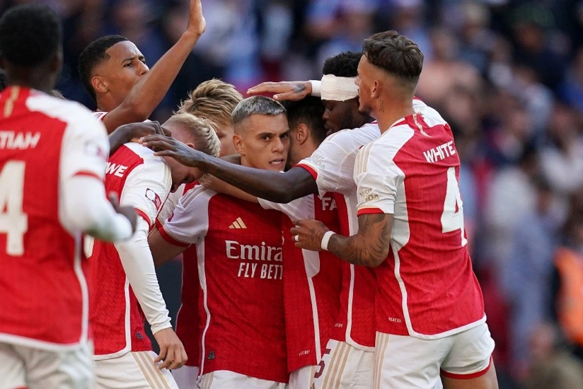 Arsenal İngiltərə Super Kubokunun qalibi olub