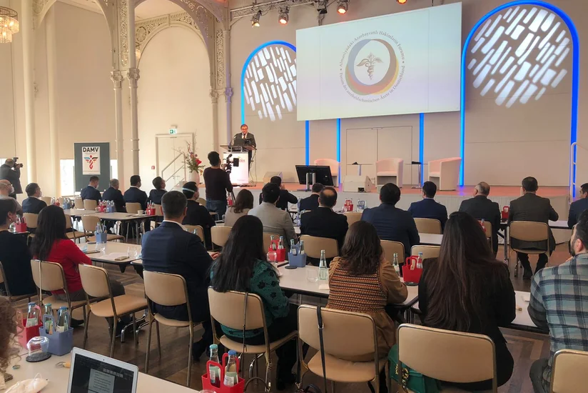 Köln şəhərində Almaniyadakı Azərbaycanlı Həkimlərin I forumu işə başlayıb
